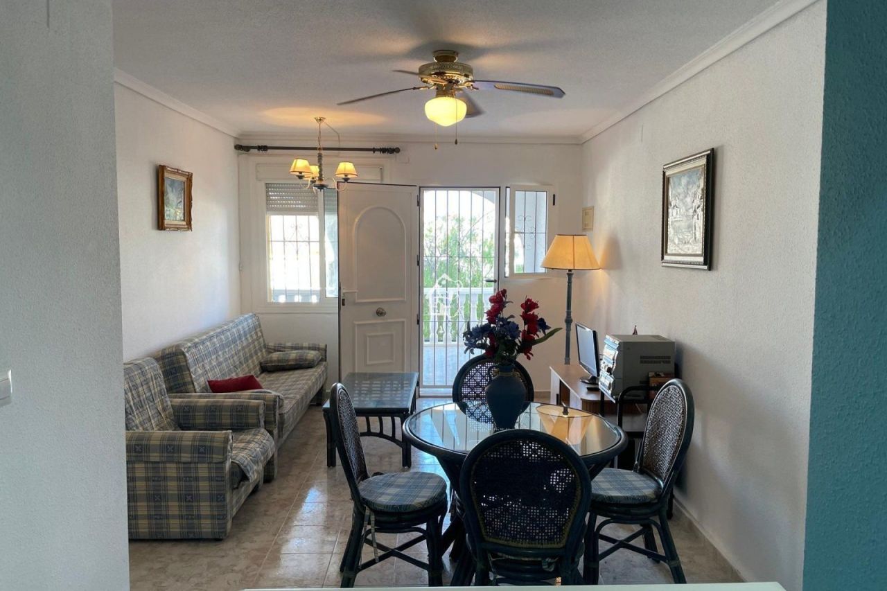 Casa en Guardamar del Segura, España, 66 m² - imagen 4