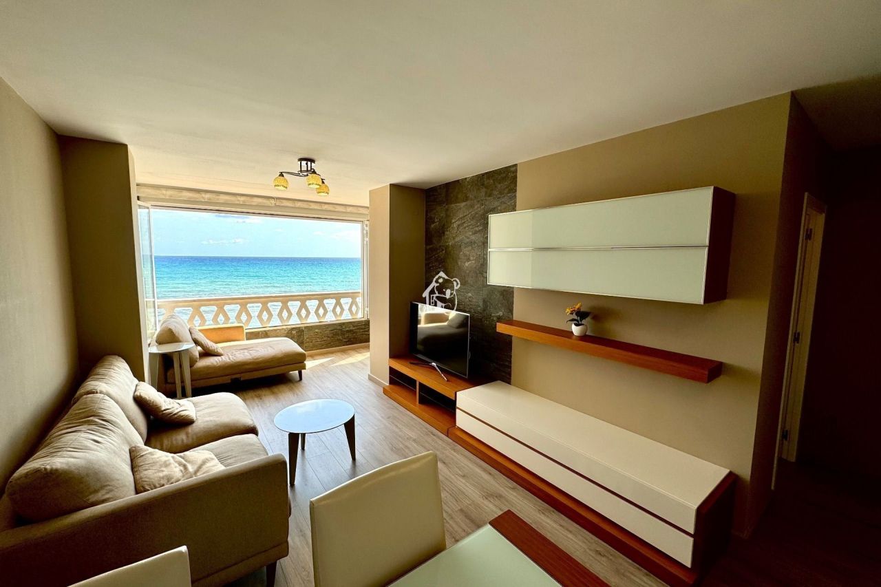 Flat in Torrevieja, Spain, 90 m² - picture 4