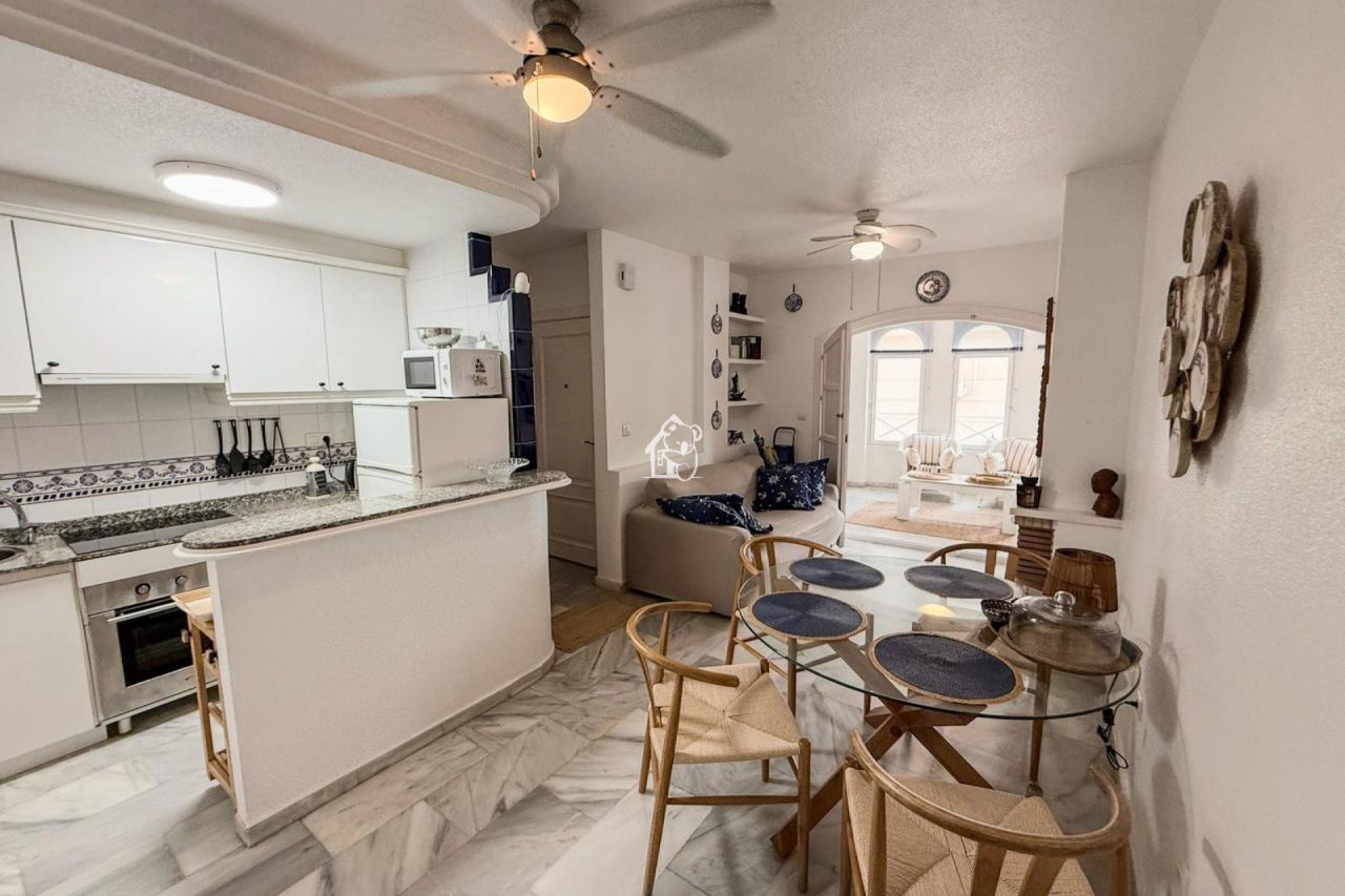 Apartment in Torrevieja, Spain, 75 m² - picture 4