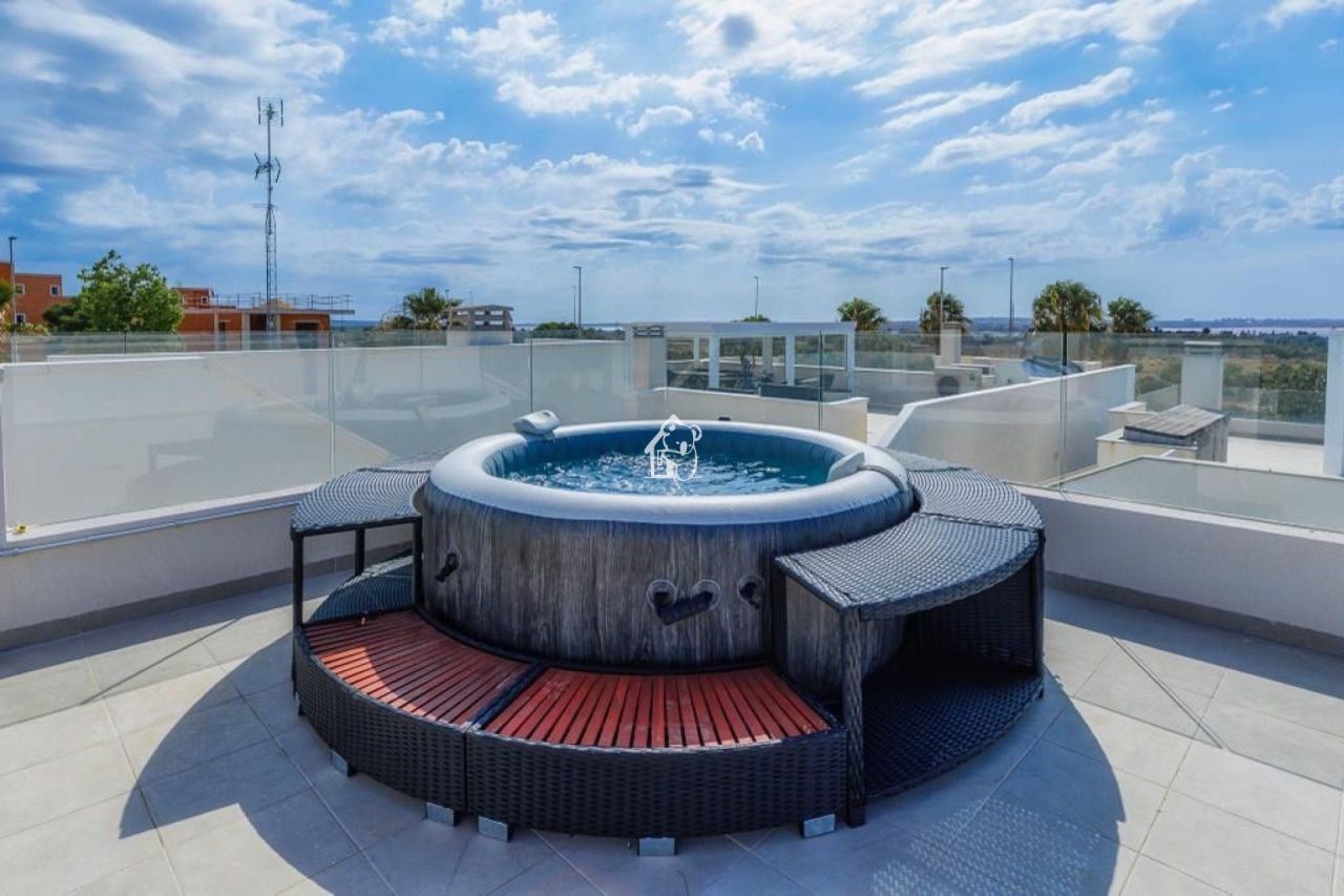 Chalet in Las Montesinos, Spain, 400 m² - picture 5