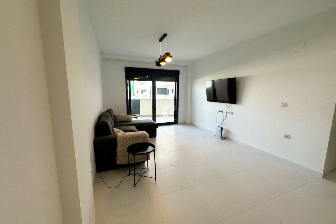 Apartment in San Miguel de Salinas, Spain, 94 m² - picture 5