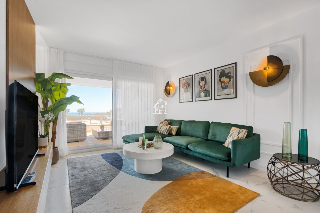 Flat in Torrevieja, Spain, 89 m² - picture 5