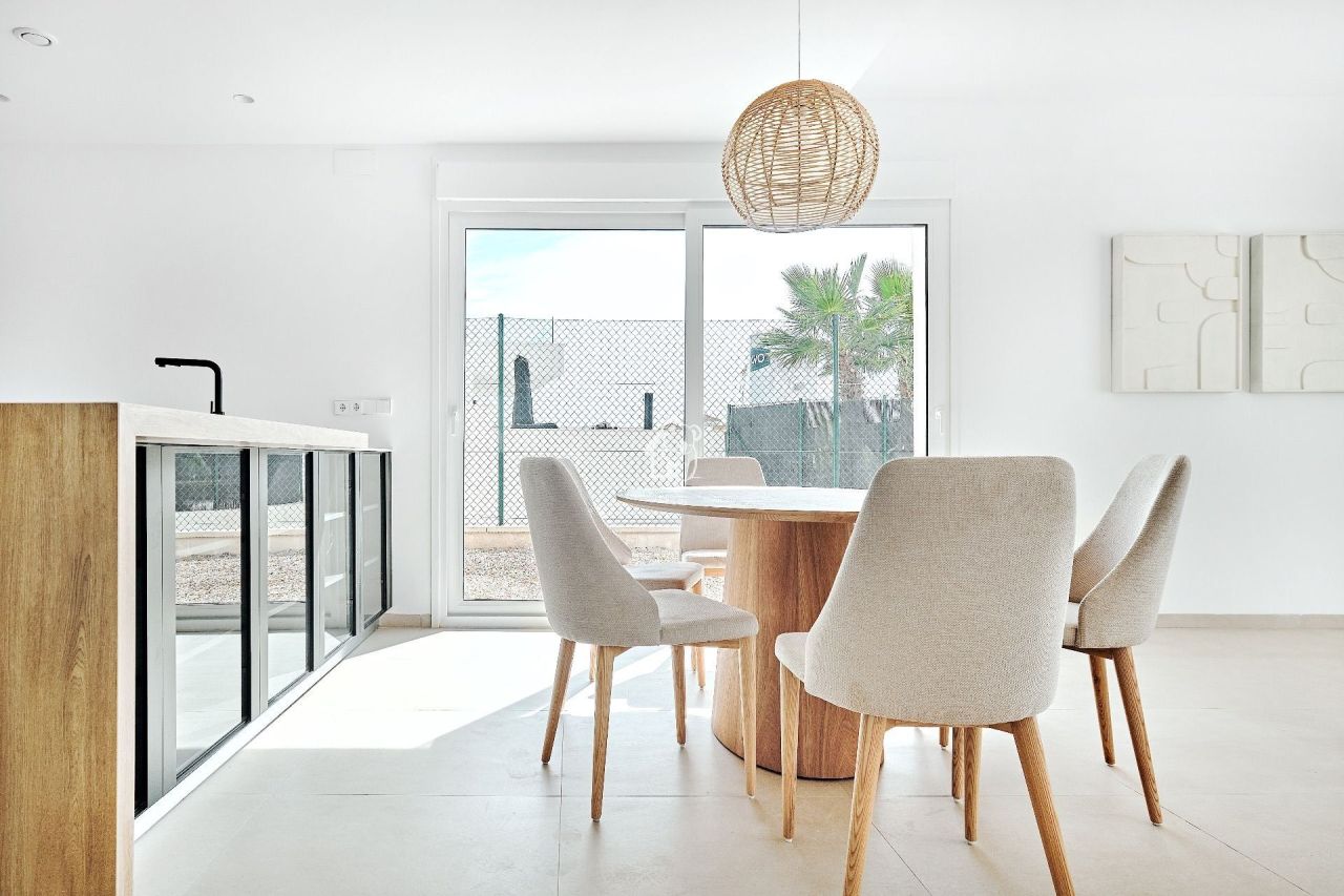 Villa in Las Montesinos, Spain, 301 m² - picture 5