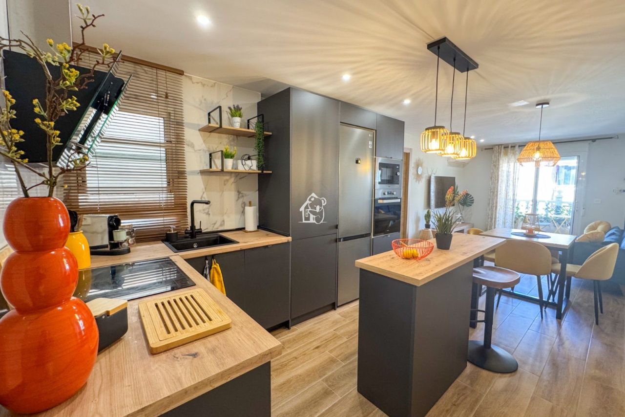 Apartment in Torrevieja, Spain, 65 m² - picture 6