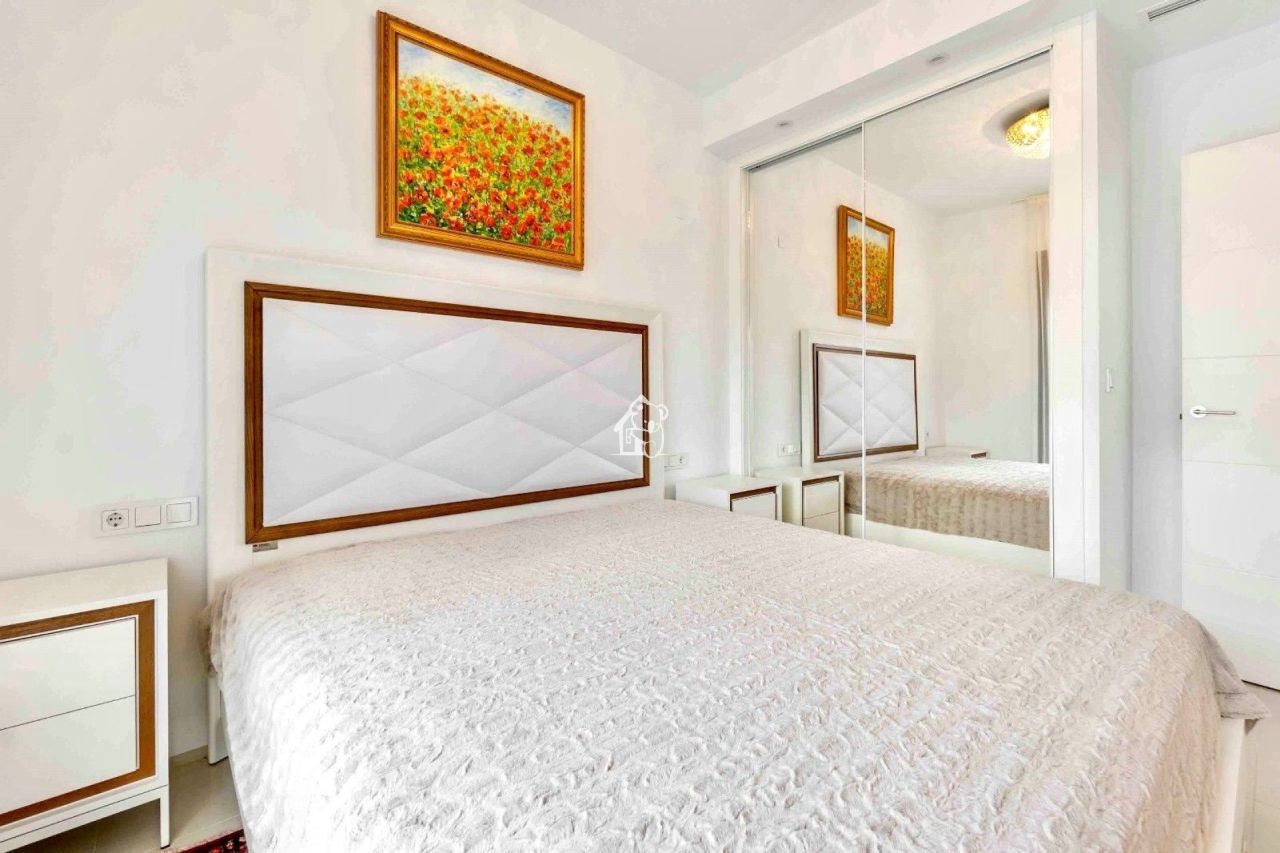 Penthouse in Arenales del Sol, Spain, 90 m² - picture 6