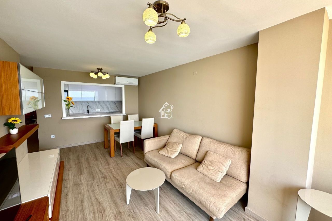 Flat in Torrevieja, Spain, 90 m² - picture 6