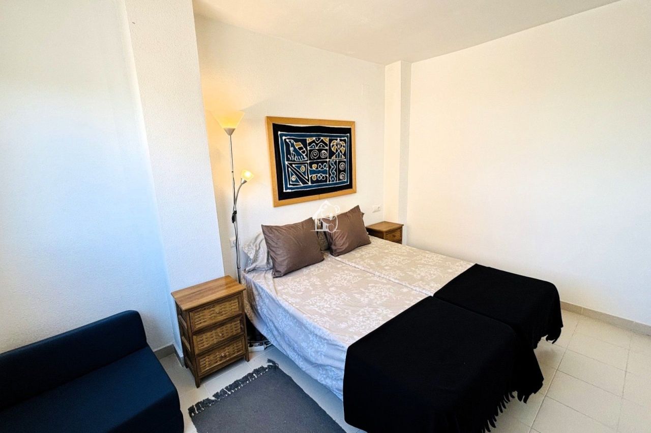 Apartment in Guardamar del Segura, Spain, 60 m² - picture 6