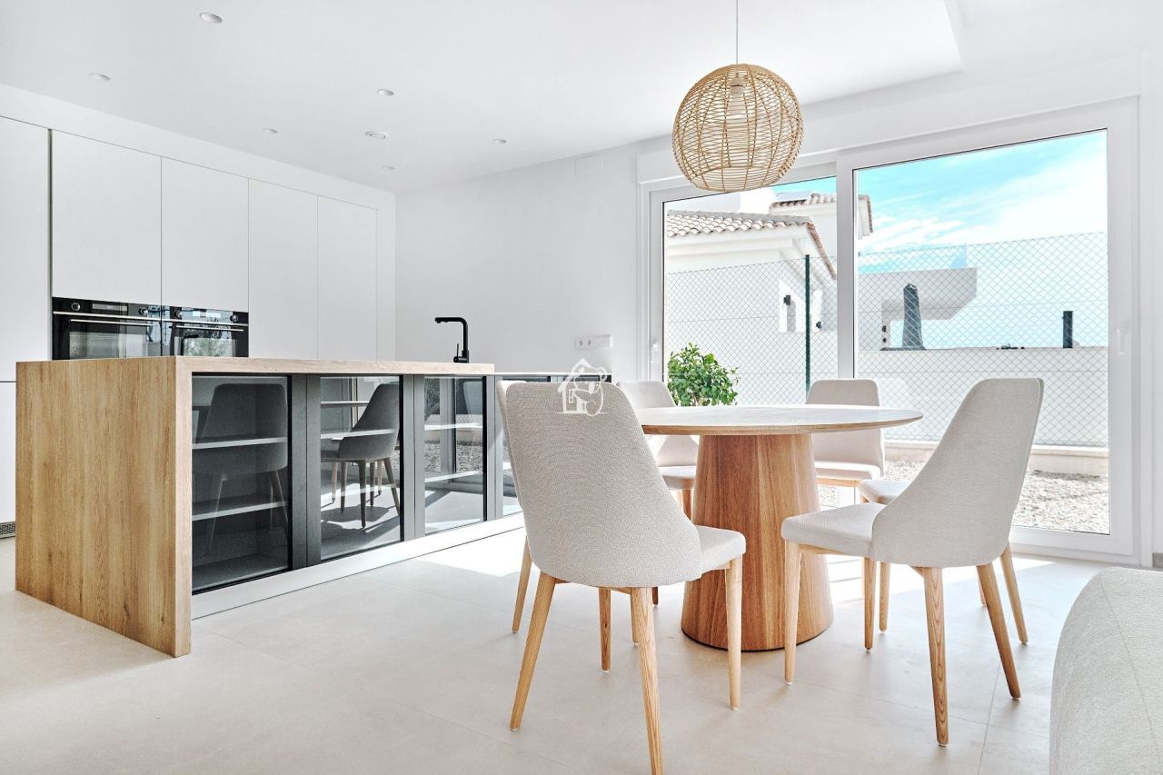 Villa in Las Montesinos, Spain, 301 m² - picture 6