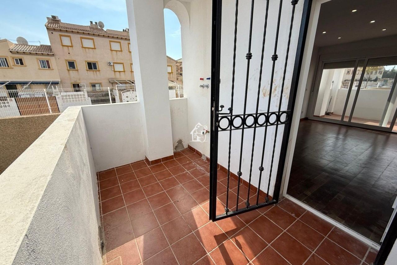 Apartment in Orihuela Costa, Spain, 60 m² - picture 6