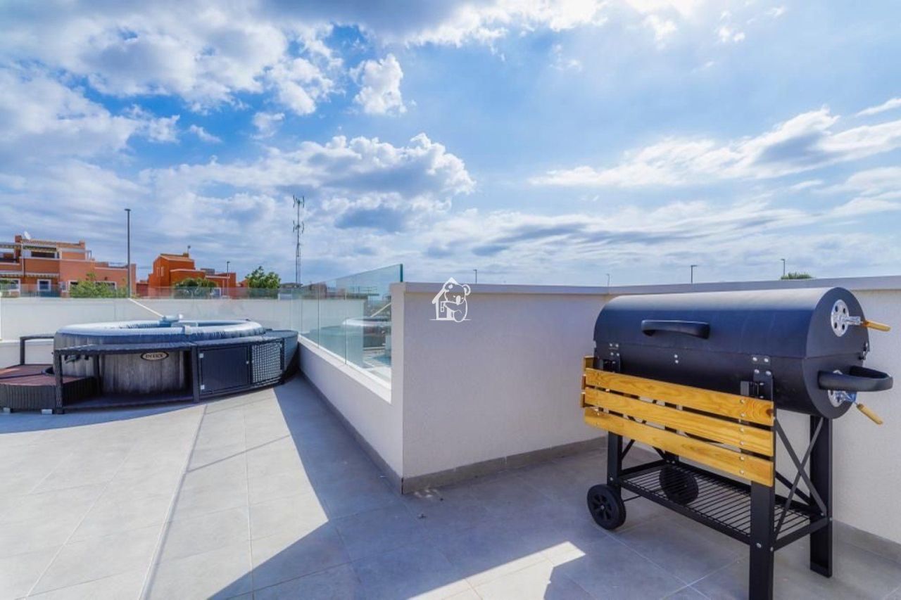 Chalet in Las Montesinos, Spain, 400 m² - picture 7