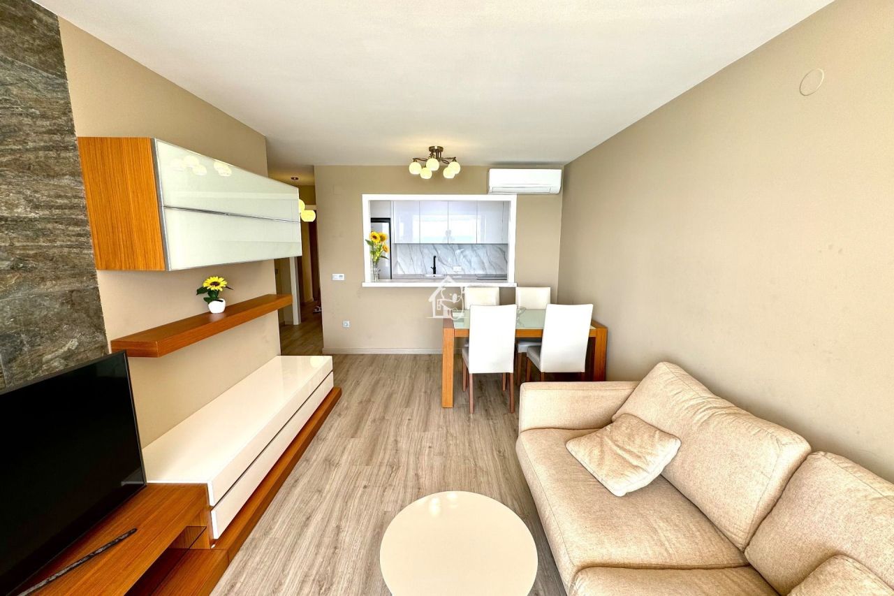 Flat in Torrevieja, Spain, 90 m² - picture 7