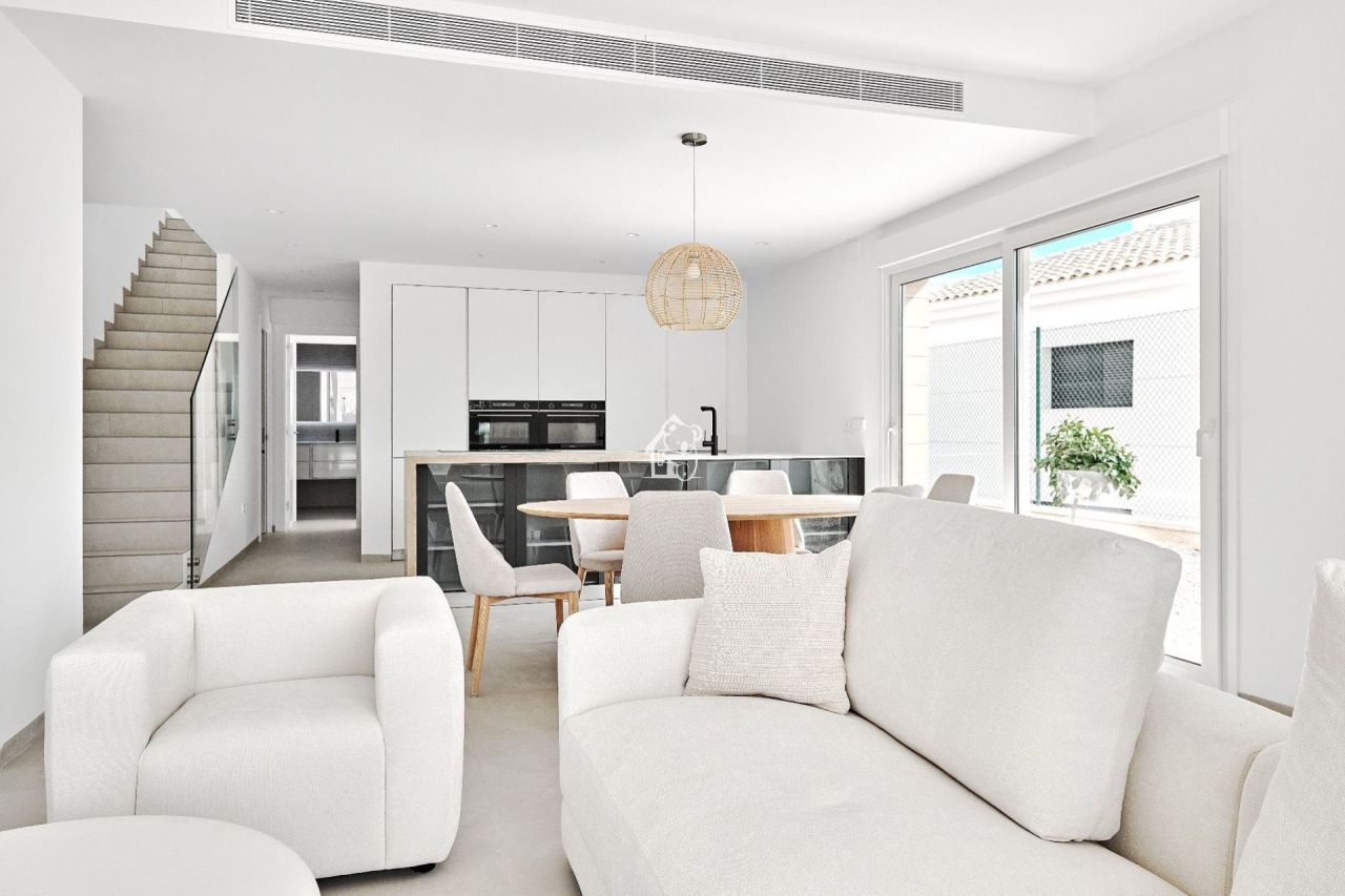 Villa in Las Montesinos, Spain, 301 m² - picture 7