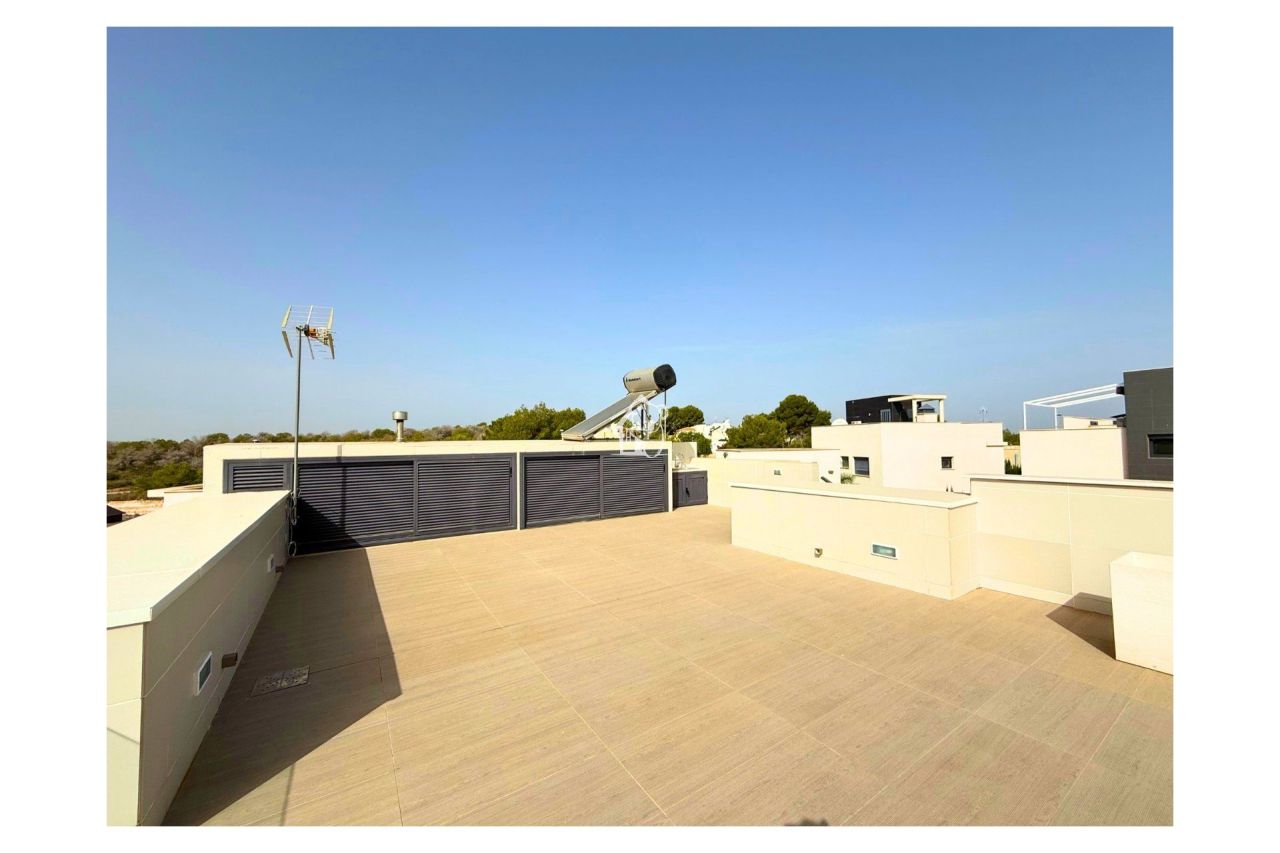 Villa in San Miguel de Salinas, Spain, 316 m² - picture 8