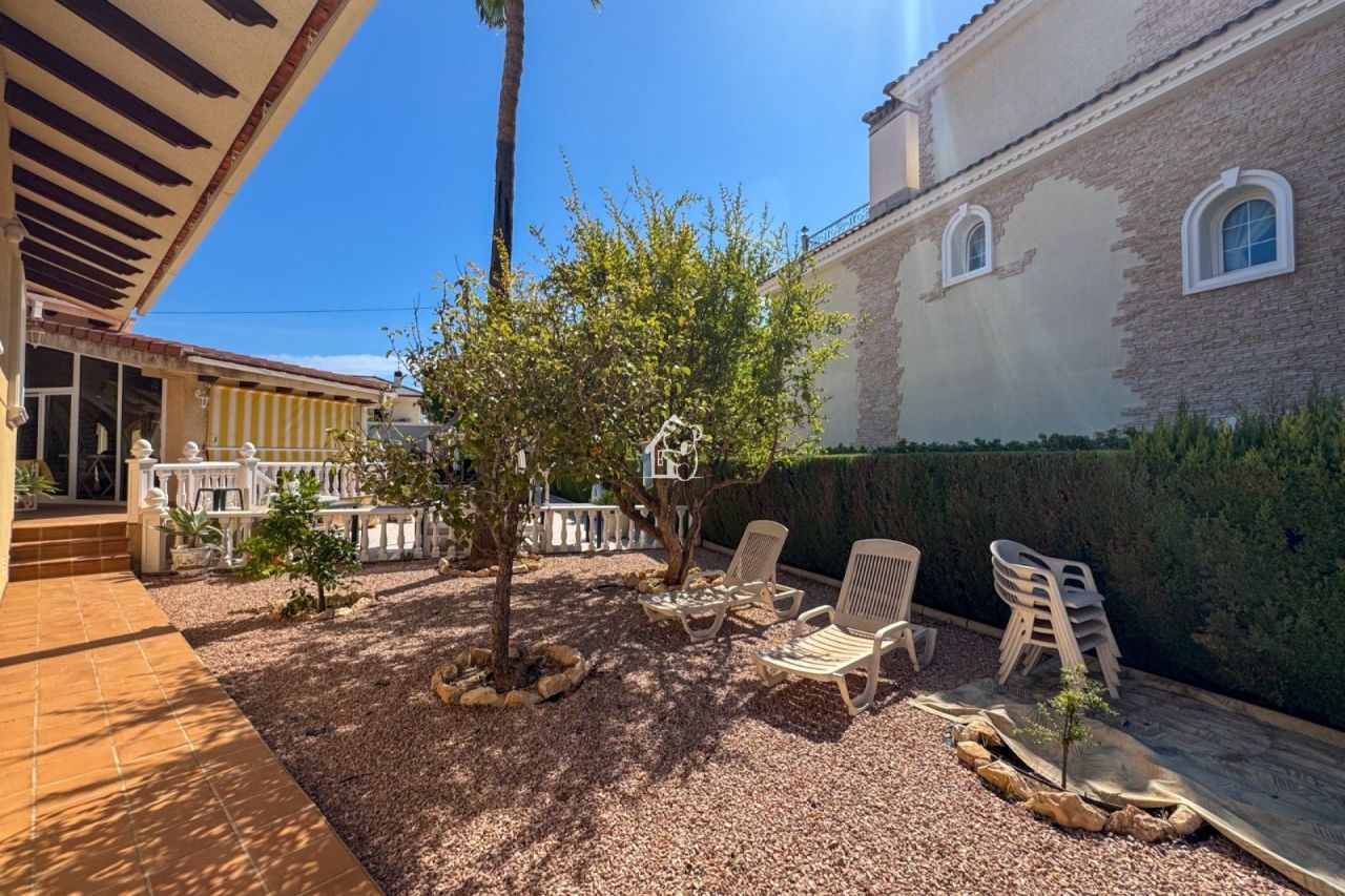 Villa à Orihuela Costa, Espagne, 400 m² - image 8