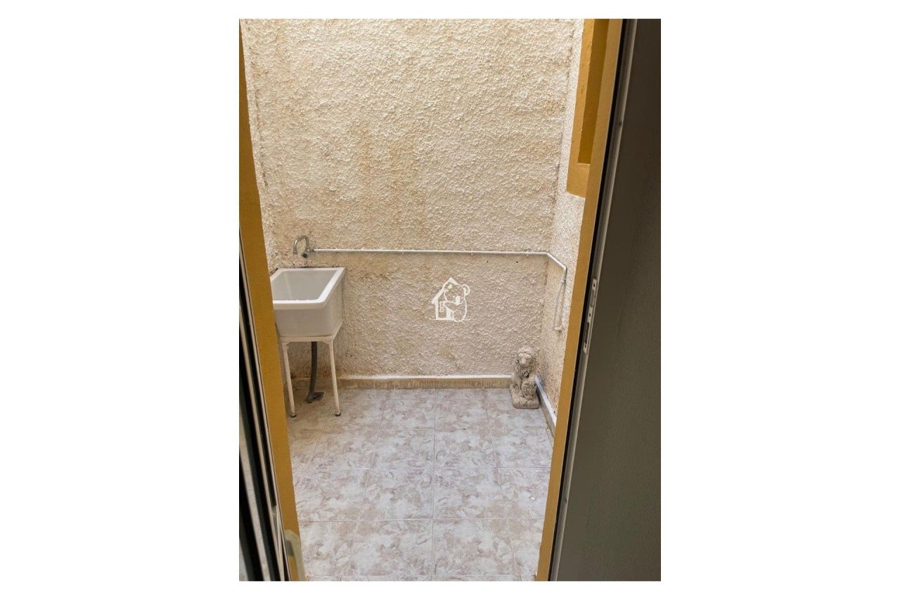 Casa en Guardamar del Segura, España, 66 m² - imagen 8