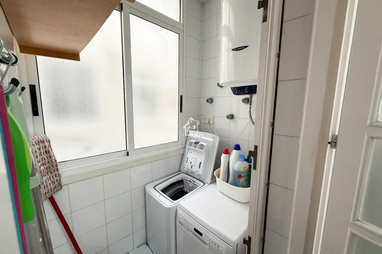 Apartment in Torrevieja, Spain, 75 m² - picture 8