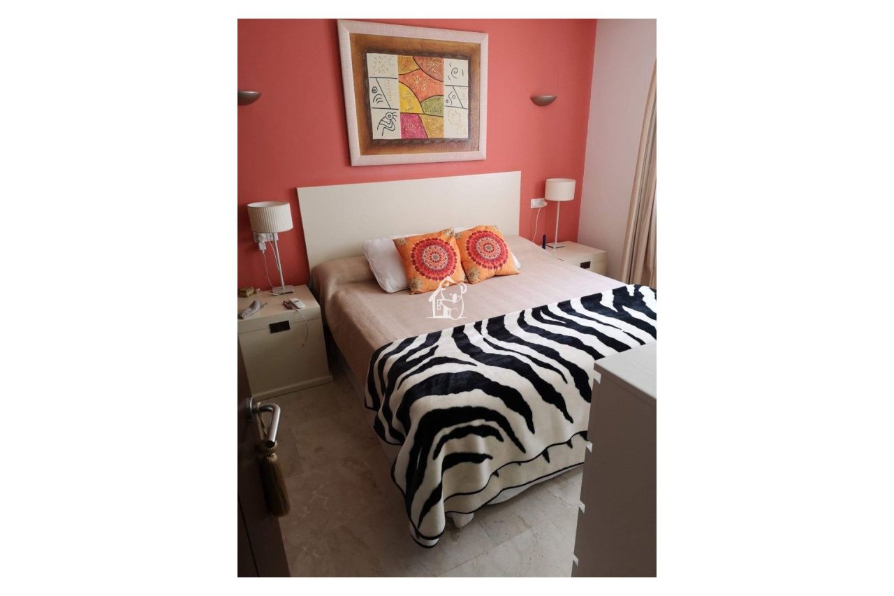 Apartment in Punta Prima, Spain, 85 m² - picture 8