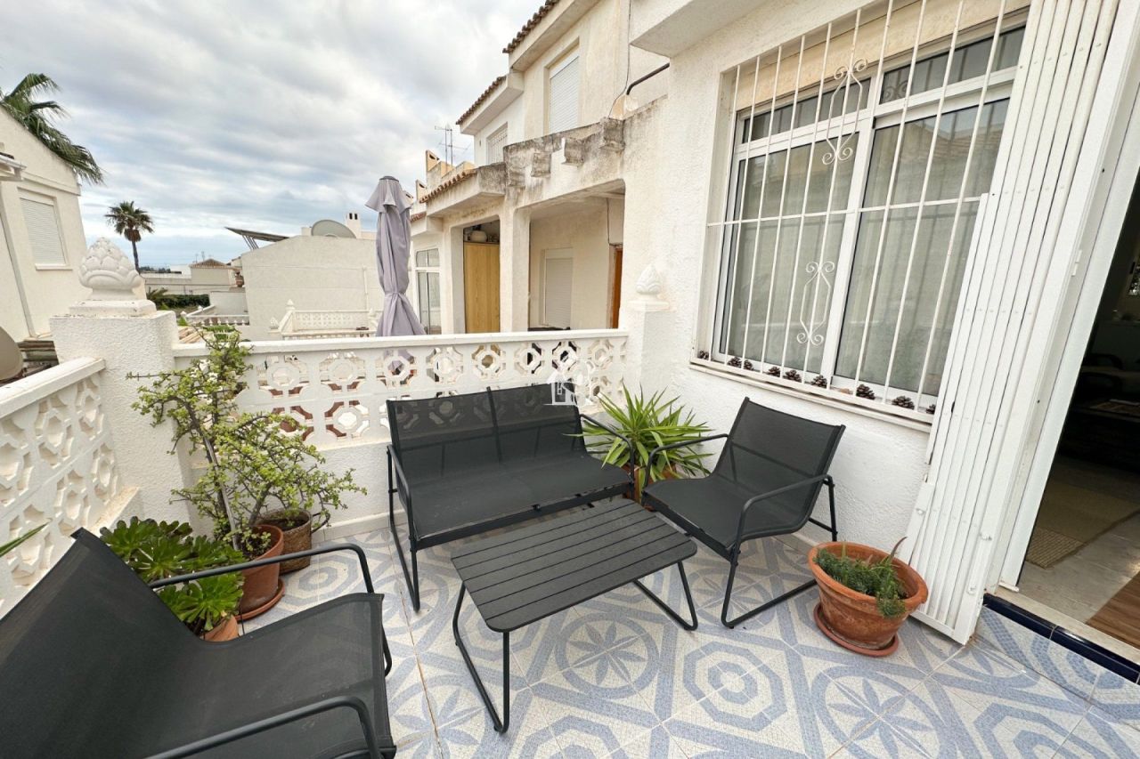 Chalet in San Miguel de Salinas, Spain, 110 m² - picture 9