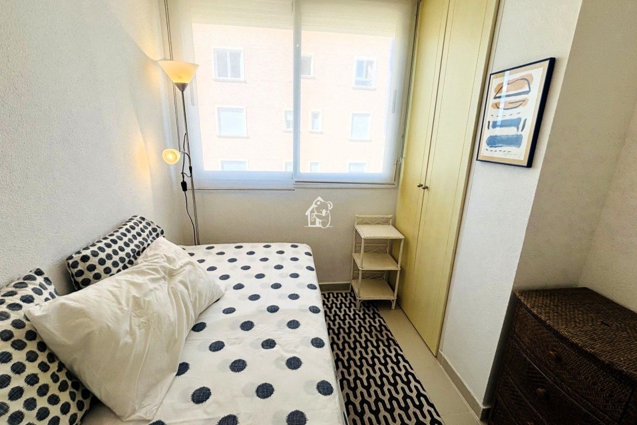 Apartment in Guardamar del Segura, Spain, 60 m² - picture 9