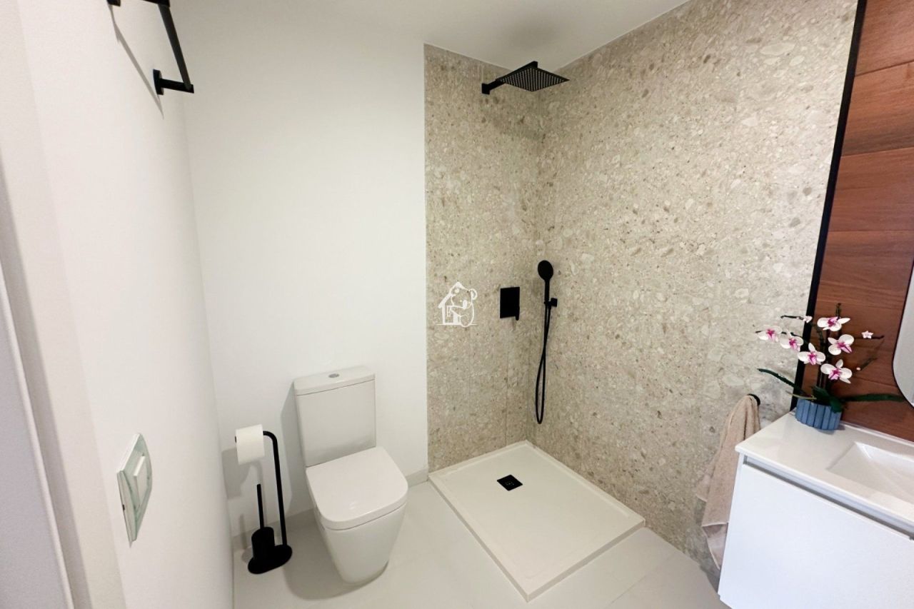 Apartment in San Miguel de Salinas, Spain, 94 m² - picture 9