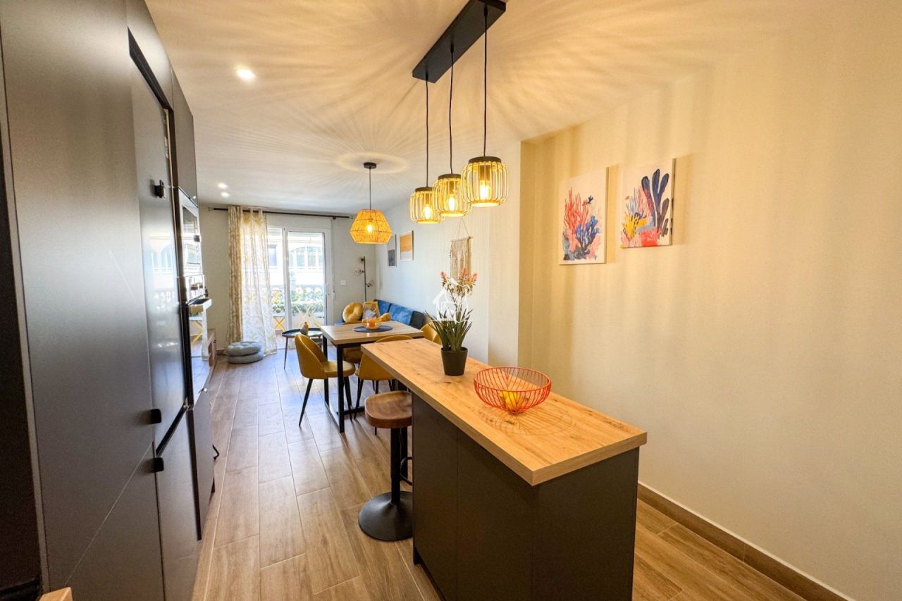 Apartment in Torrevieja, Spain, 65 m² - picture 9