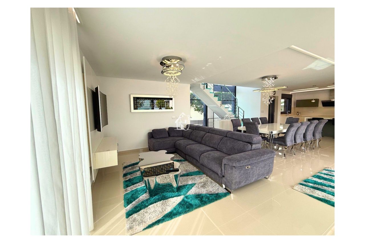 Villa in San Miguel de Salinas, Spain, 316 m² - picture 9