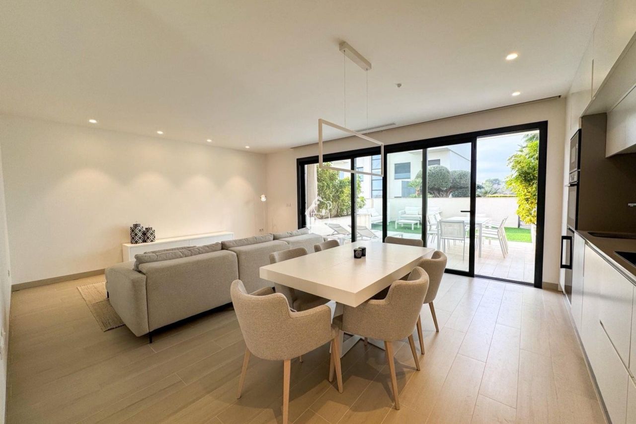 Apartamento en Las Colinas, España, 105 m² - imagen 9