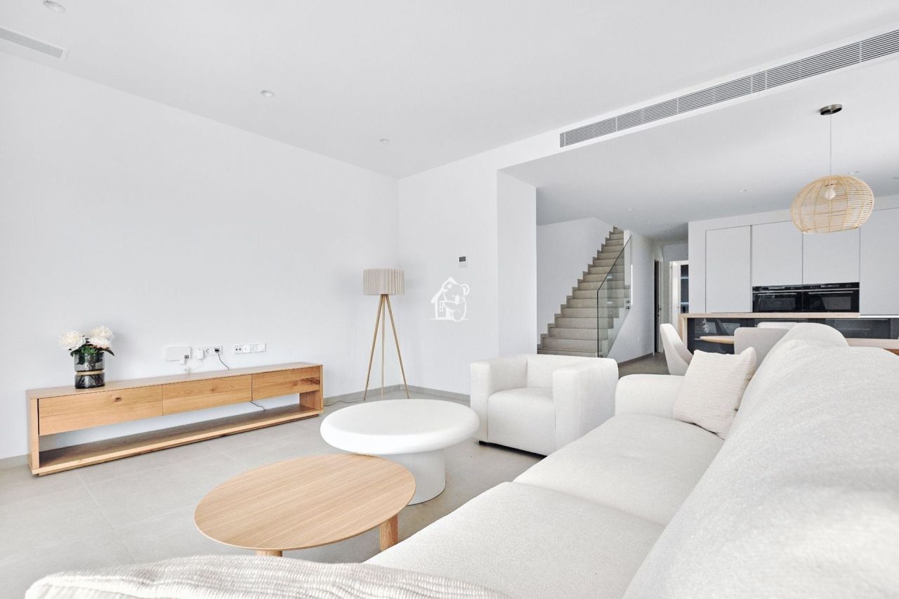 Villa in Las Montesinos, Spain, 301 m² - picture 9