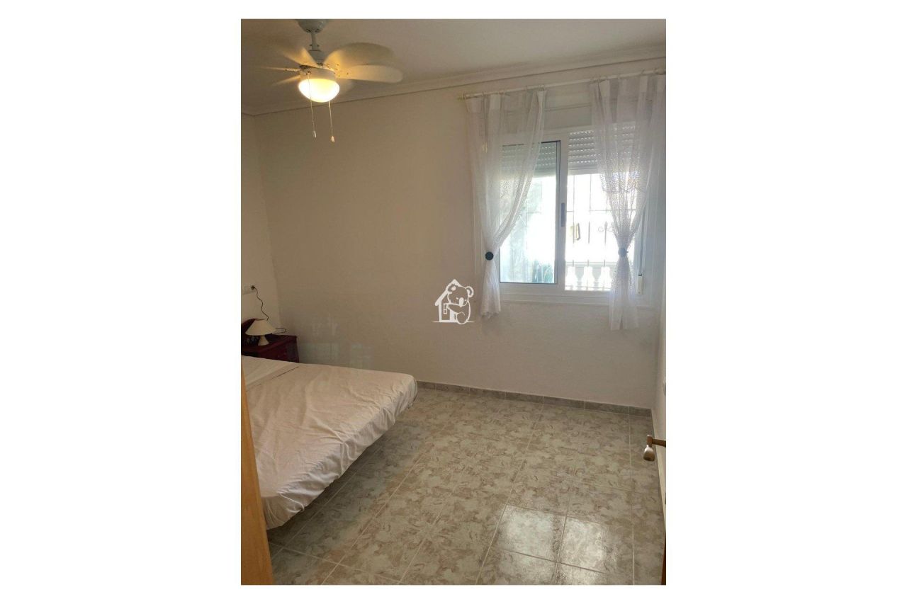 Casa en Guardamar del Segura, España, 66 m² - imagen 9