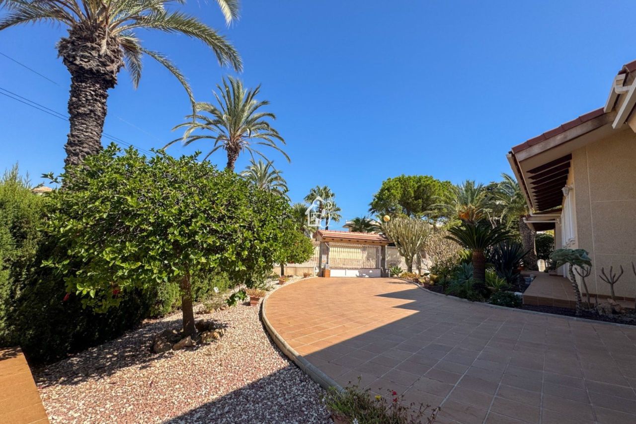 Villa à Orihuela Costa, Espagne, 400 m² - image 10