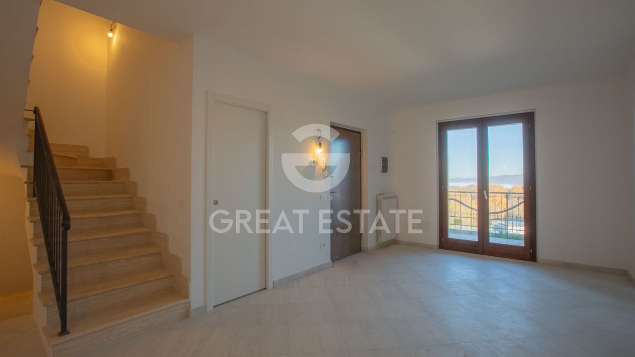 Villa in Citta della Pieve, Italy, 200.35 m² - picture 6