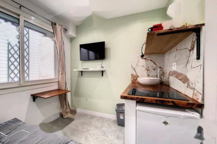 Flat in Cannes, France, 9 m² - picture 2