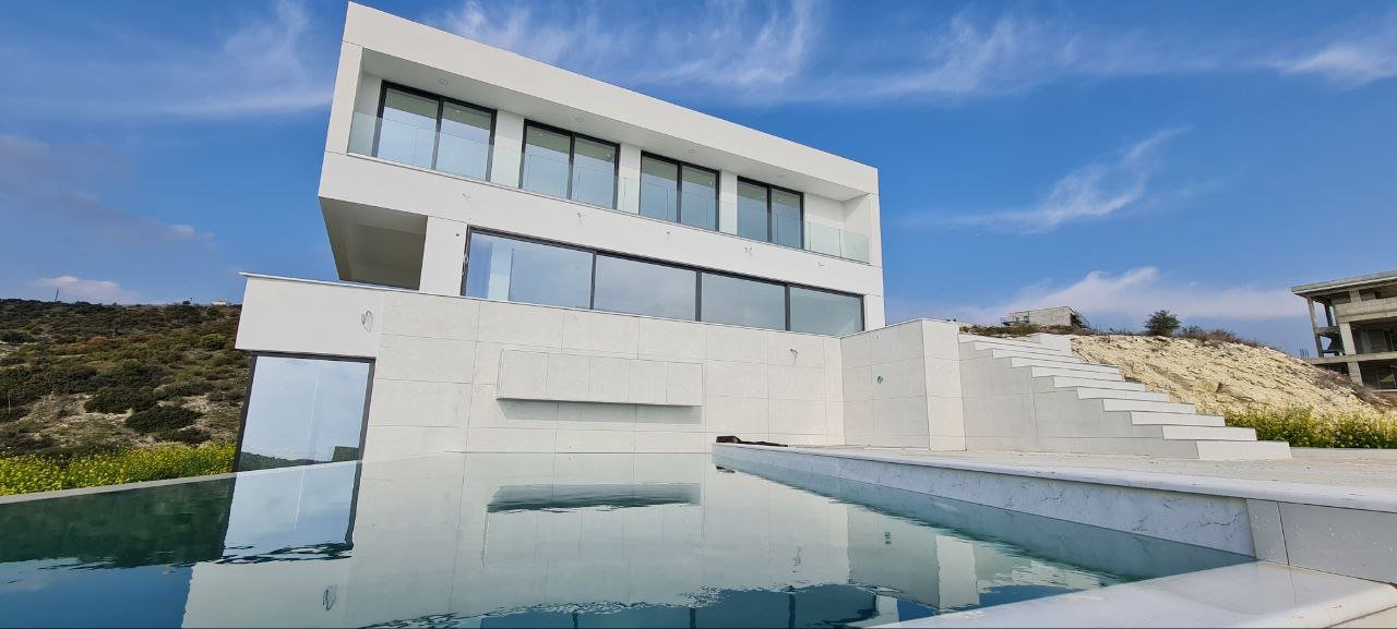 Villa in Limassol, Cyprus, 740 m² - picture 1
