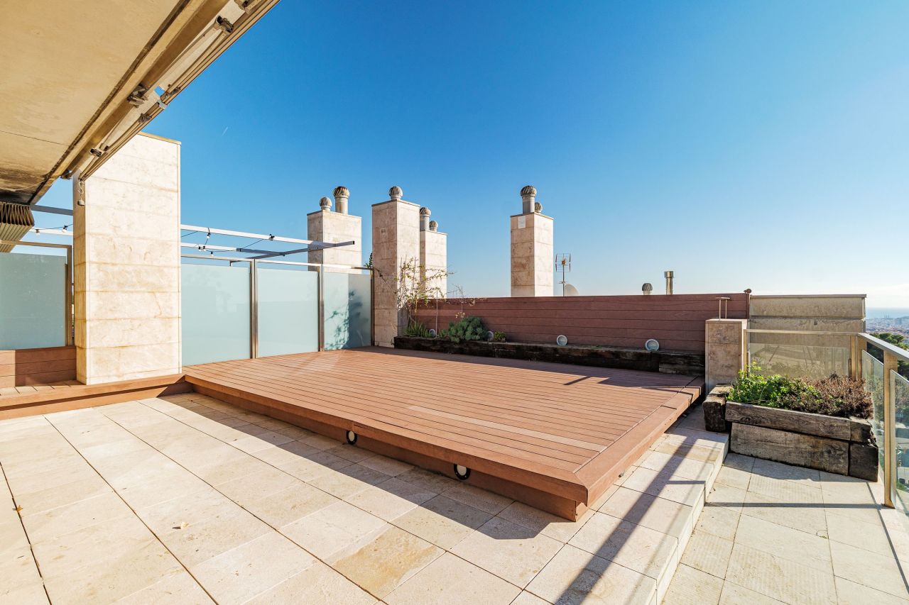 Flat in Barcelona, Spain, 202 m² - picture 12