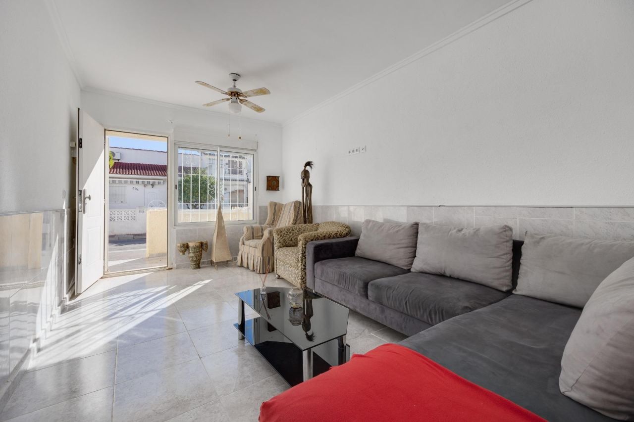 Haus in Torrevieja, Spanien, 71 m² - Foto 4