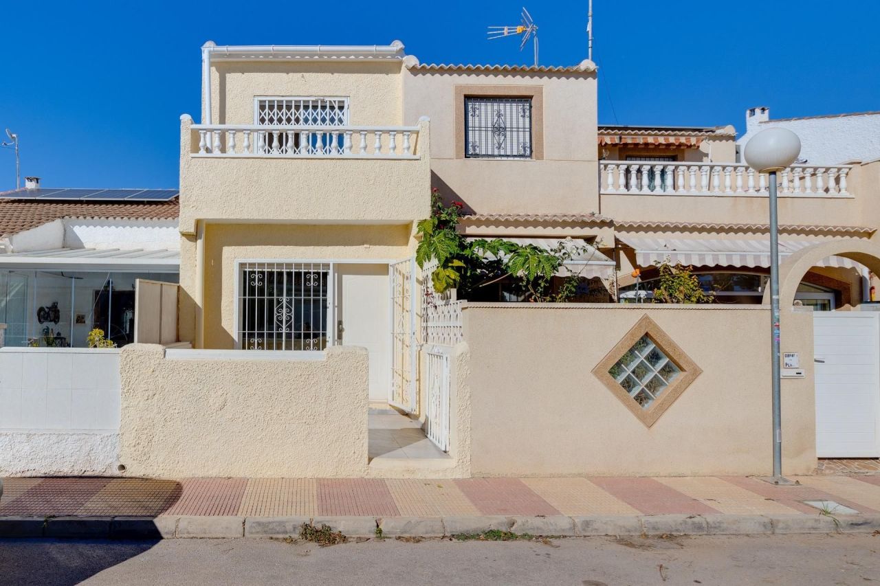 Haus in Torrevieja, Spanien, 71 m² - Foto 1