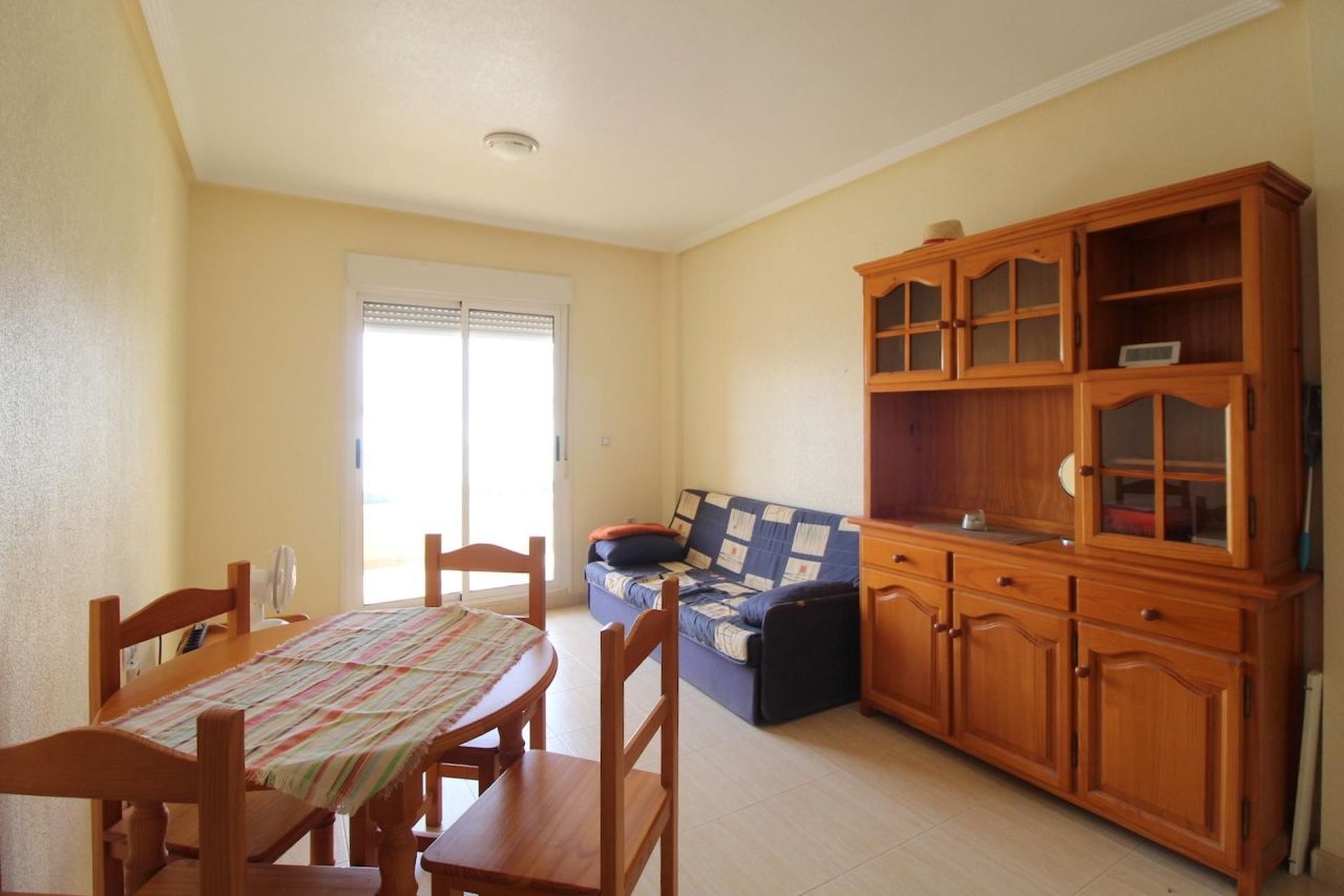Flat in Torrevieja, Spain, 54 m² - picture 2