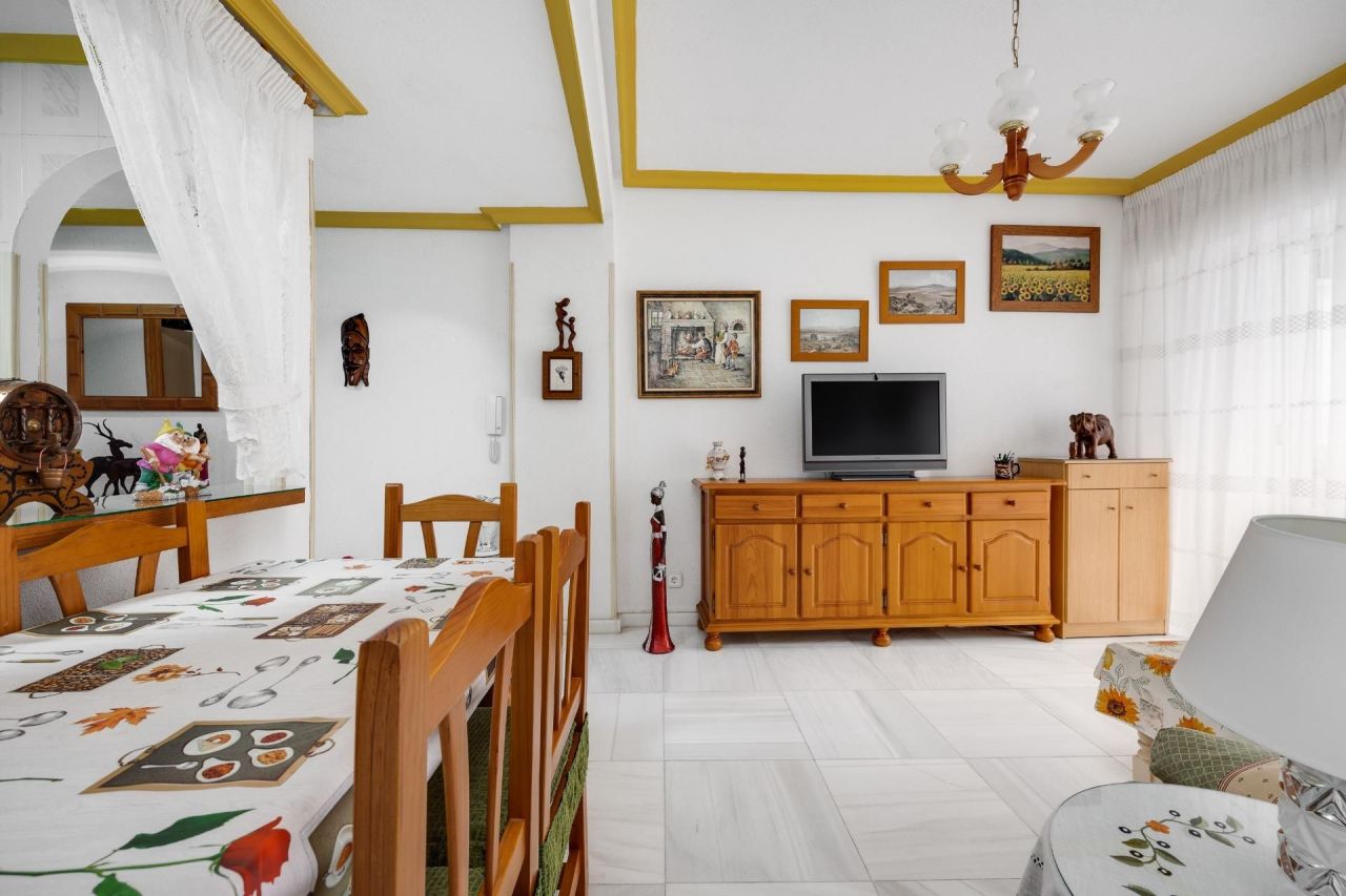 Flat in Torrevieja, Spain, 65 m² - picture 10