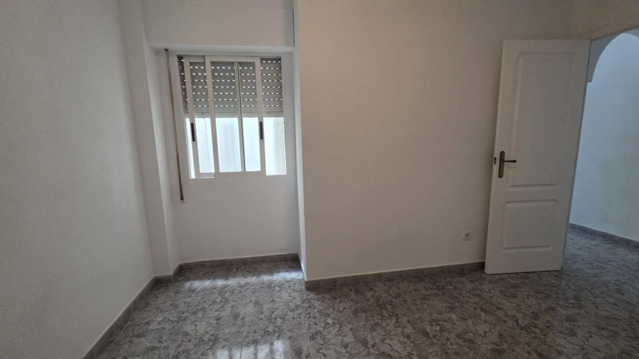 Flat in Torrevieja, Spain, 60 m² - picture 6