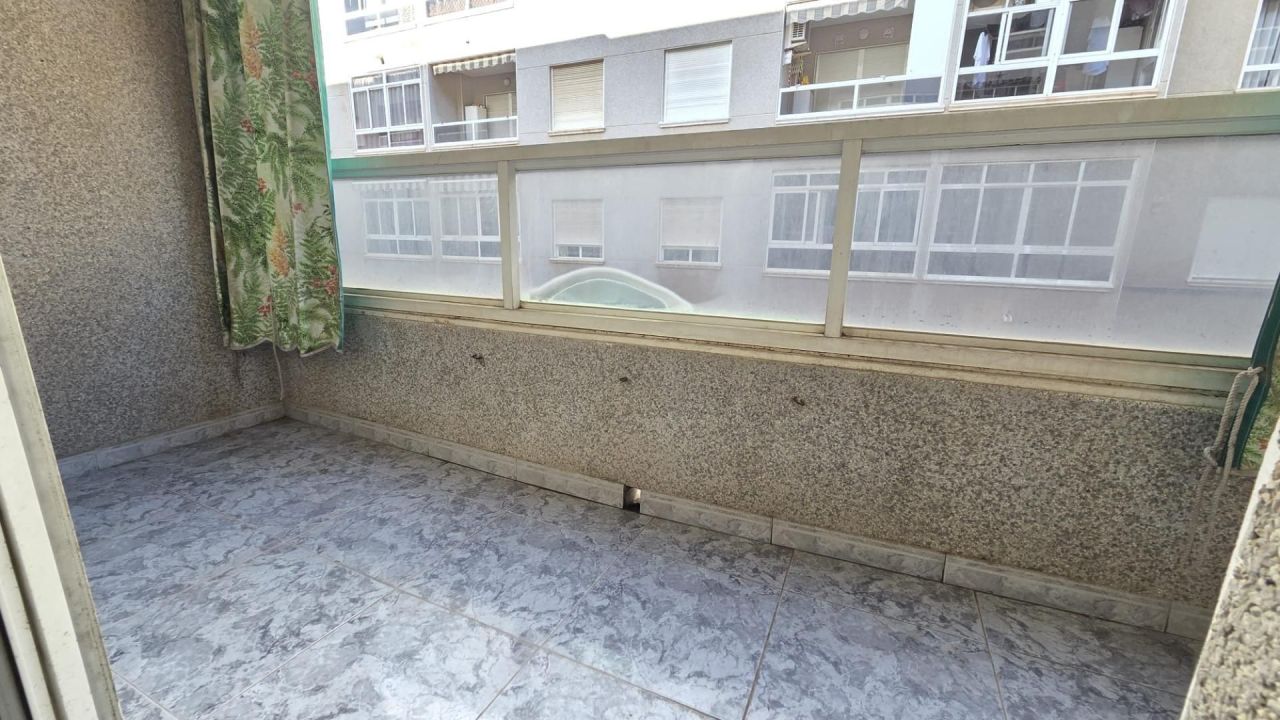 Flat in Torrevieja, Spain, 60 m² - picture 2