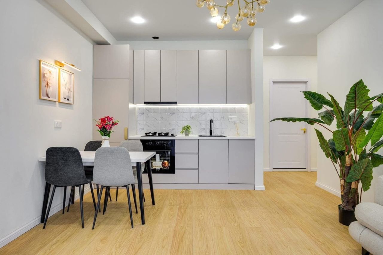 Flat in Tbilisi, Georgia, 86 m² - picture 2