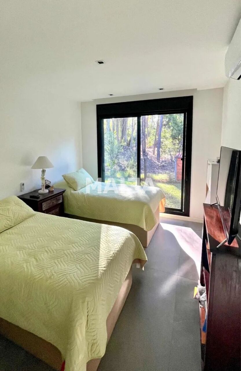 Maison Punta Ballena, Uruguay, 270 m² - image 10