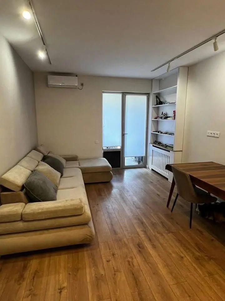 Flat in Tbilisi, Georgia, 82 m² - picture 1
