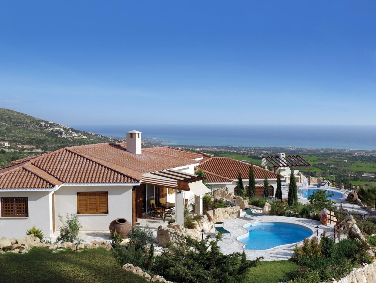 Villa in Paphos, Cyprus, 240 m² - picture 1