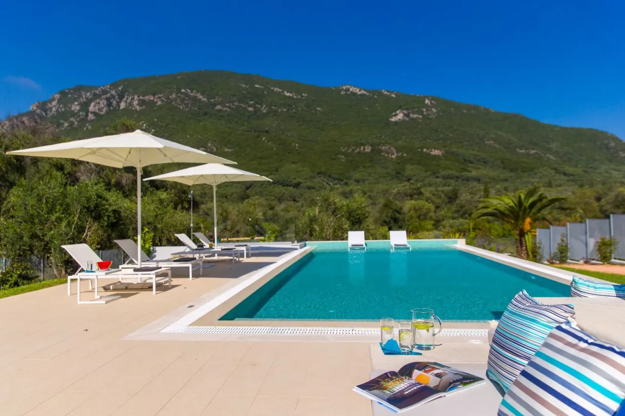 Villa on Corfu, Greece, 400 m² - picture 12