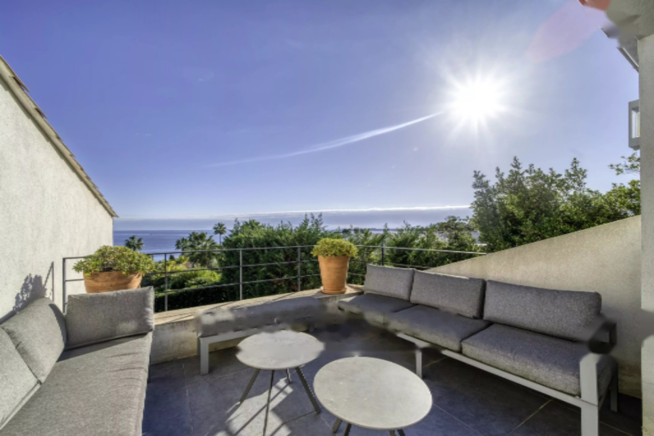Flat in Cannes, France, 280 m² - picture 13
