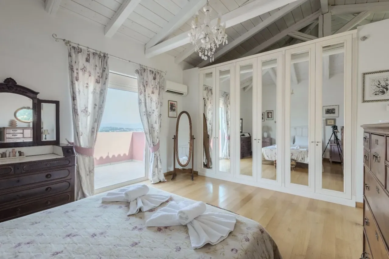 Villa sur Corfou, Grèce, 301 m² - image 15