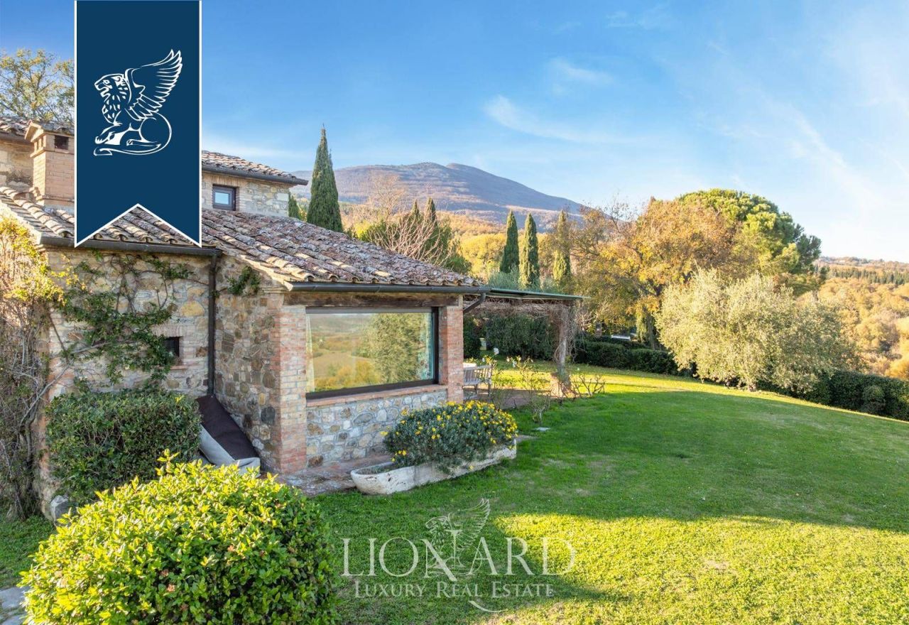 Farm in Cetona, Italy, 935 m² - picture 7