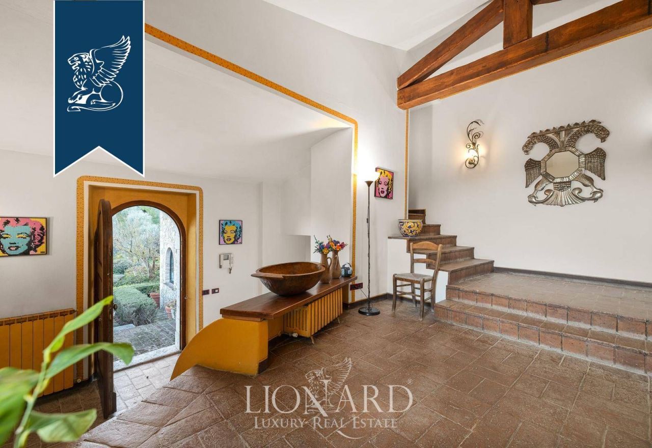 Farm in Cetona, Italy, 935 m² - picture 18