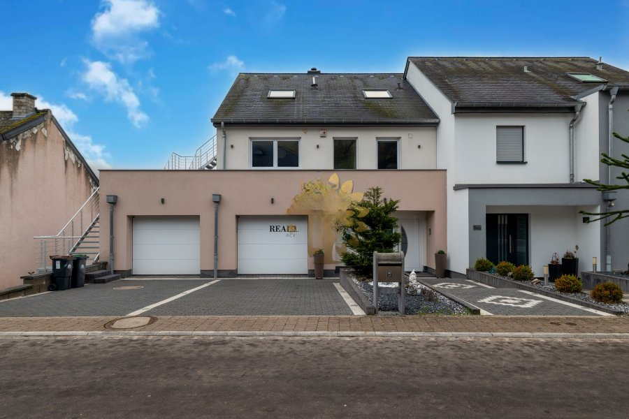 Casa a Diekirch, Lussemburgo, 218 m² - foto 1